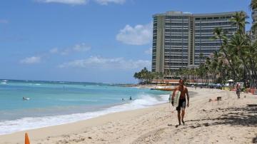 Hawaii extends 14-day quarantine for all incoming travelers