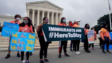 Supreme Court blocks Trump from ending DACA