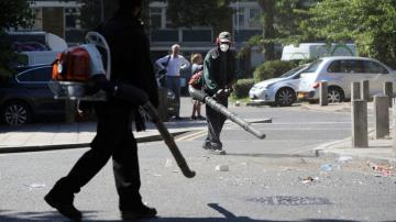 Clashes with police after 'unlawful' street party in London