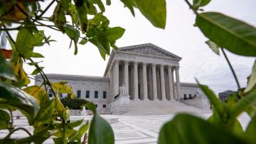 Justices rule for Trump administration in deportation case