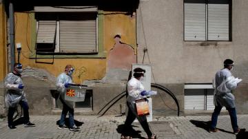 North Macedonia: Ballot boxes carried to quarantined homes