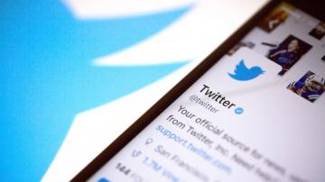 Prominent Twitter accounts apparently hacked, asking for Bitcoin