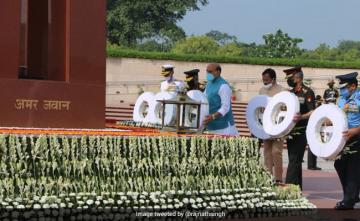 Kargil War Diwas: Defence Minister Rajnath Singh's Tribute To War Heroes