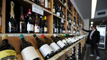 China considers imposing tariffs on Australian wine