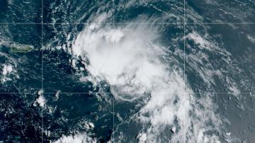 Tropical Storm Laura, Marco simultaneously heading toward Gulf states