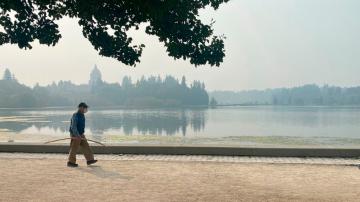 Wildfire smoke brings worst air quality to Portland, Seattle