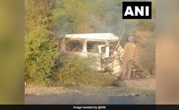 7 Killed In Car-Truck Collision In Gujarat
