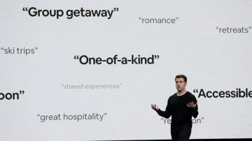 Airbnb, resilient in pandemic, goes forward with IPO