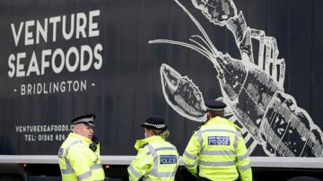 UK seafood trucks protest at Parliament over Brexit red tape