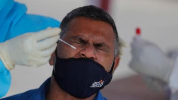 Sri Lanka approves vaccine amid warnings of virus spread