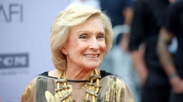 Cloris Leachman, Oscar winner and star of 'Mary Tyler Moore Show,' dies at 94