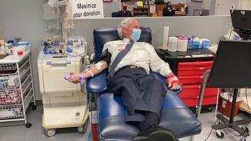 South Carolina governor donates plasma for COVID-19 therapy