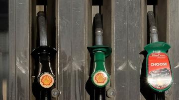 Greener pastures: Shell plans steady drop in oil business