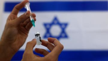 As vaccinations lag, Israel combats online misinformation