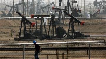 California lawmakers propose ban on fracking by 2027