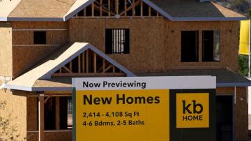 Builders grapple with land shortage, soaring lumber costs