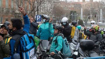 Gig economy shifts: Spain delivery riders are now employees