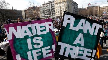 Thousands rally in Serbia to protect the environment