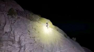 2 climbers rescued in a Utah canyon after being stranded overnight