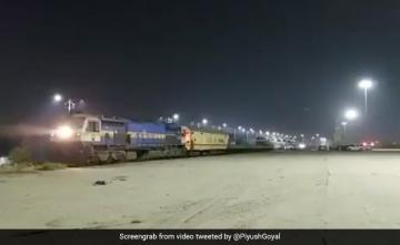 First Oxygen Express Leaves Maharashtra For Vizag With 7 Empty Tankers
