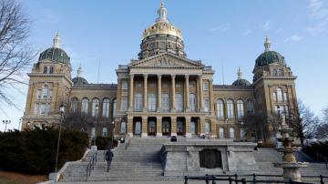 Top regulator warns of COVID-19 hazards inside Iowa Capitol