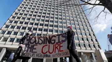 Federal judge strikes down CDC eviction moratorium