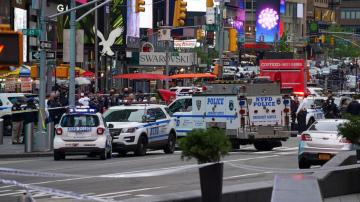 NYPD officer rescues child during Times Square shooting