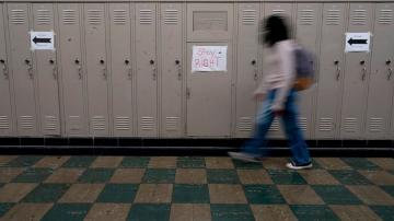 US schools fight to keep students amid fear of dropout surge