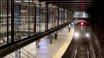 At least 4 people slashed on New York City subway in separate incidents