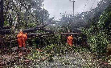 Gujarat, Mumbai On Alert Over Cyclone Tauktae, Landfall Tonight. See Pics