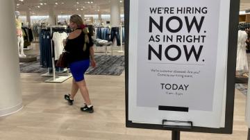 US consumers boosted spending by a slight 0.5% in April