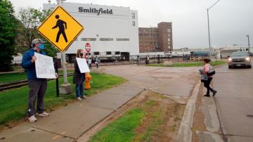 Union vote authorizes strike at South Dakota pork plant