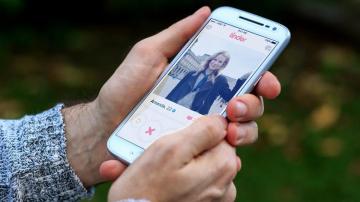 How to Block Your Exes and Coworkers on Tinder