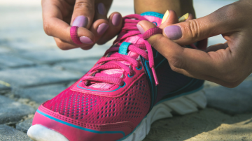 Prevent Running Shoe Blisters With a 'Lace Lock'