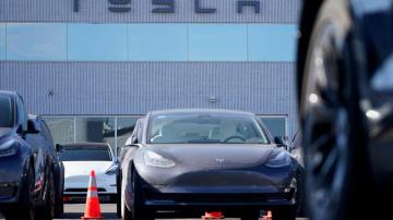 Tesla Model 3 regains top safety pick designations
