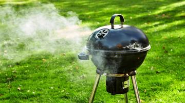 You Absolutely Have to Clean Your Charcoal Grill