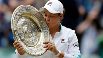 Wimbledon 2021: Ashleigh Barty beats Karolina Pliskova to win title