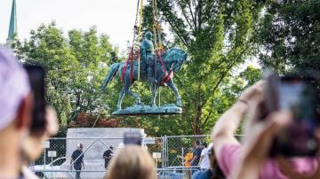 Charlottesville Confederate statues are removed