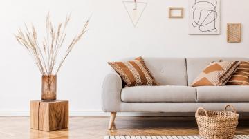 How to Embrace Minimalist Decor When You're Not a Minimalist