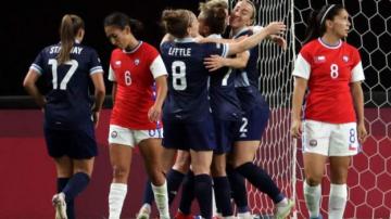 Tokyo Olympics: Team GB footballers begin with win over Chile