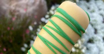 Disneyland's New Pineapple Marshmallow Wand Might Be Its Most Adorable Summer Treat