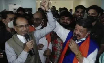 Watch: "Yeh Dosti...", Shivraj Singh Chouhan-Kailash Vijayvargiya Feat