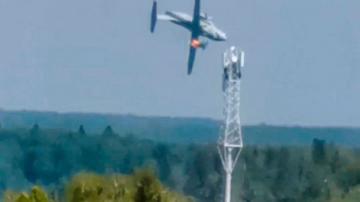 Prototype military plane crashes outside Moscow, kills 3