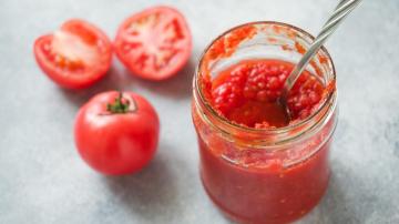 How to Perfectly Can Your Summer Tomatoes (Before It's Too Late)