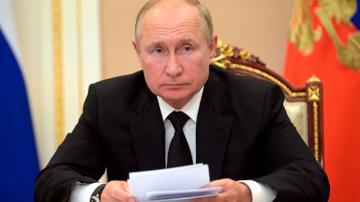 Putin in self-isolation due to COVID cases in inner circle