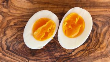 The '5-5-5' Instant Pot Method for Hard Boiled Eggs Is a Culinary Abomination