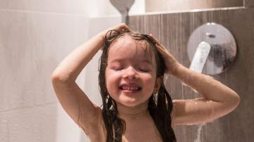 Get Your Kid to Take a Shower With the 'Hokey Pokey'