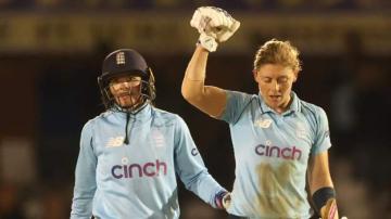 England v New Zealand: Heather Knight inspires hosts to ODI series victory