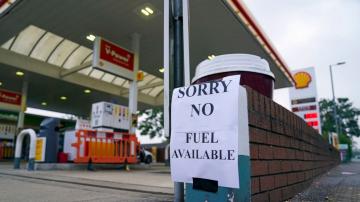 UK gas stations run dry as trucker shortage sparks hoarding