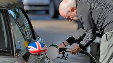 UK: Soldiers to start driving fuel tankers in coming days